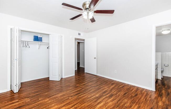 3 beds, 1.5 baths, 1,125 sqft, $1,495
