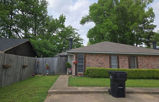 1707 LAFOY LN
