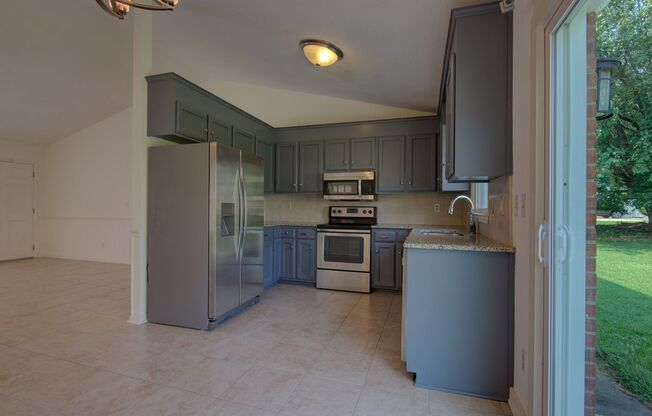 COMING SOON! Your Ideal Rental Home Awaits: 3 Beds | 2 Baths with Modern Finishes and Updates!