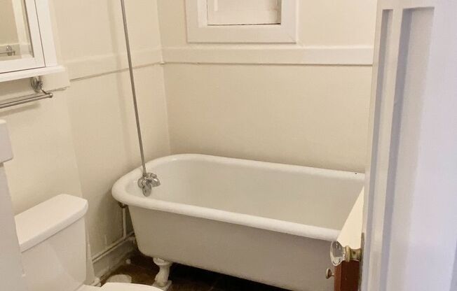 1 bed, 1 bath, 575 sqft, $1,895, Unit 205