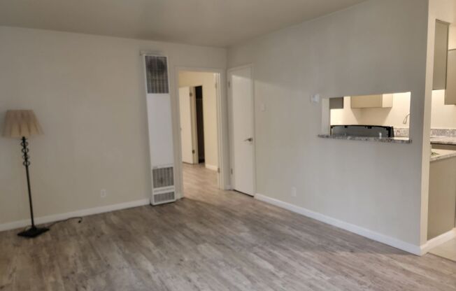 1 bed, 1 bath, 600 sqft, $1,200, Unit B