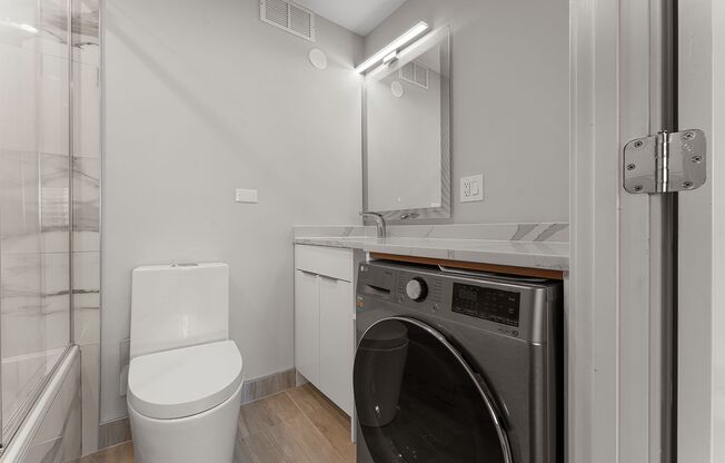 1 bed, 1.5 baths, 662 sqft, $2,495, Unit 14J