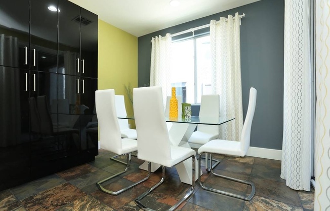 2 beds, 2.5 baths, $2,150, Unit #1130