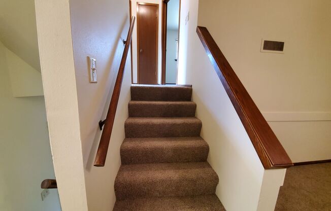 Spacious 3 Bedrooms 2 Baths Townhome Available