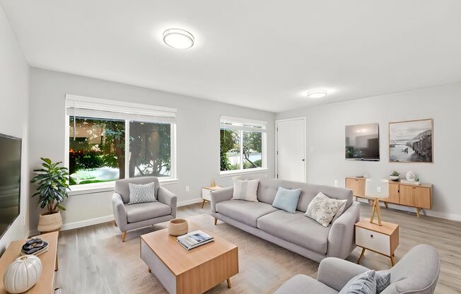 1 bed, 1 bath, 653 sqft, $1,560, Unit E205