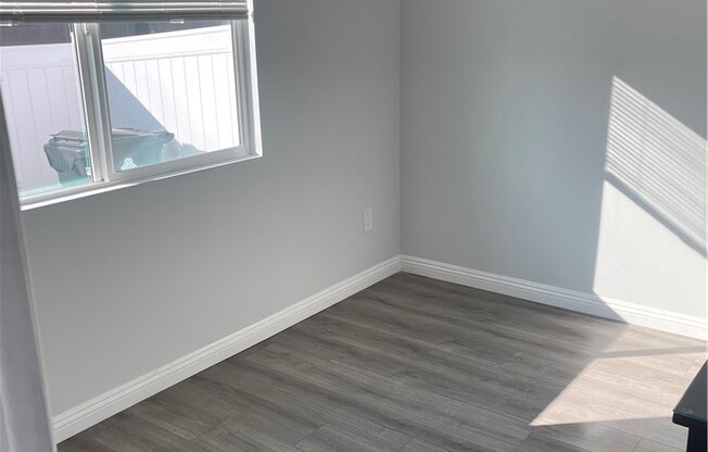 10310 MONTGOMERY AVE