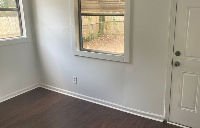 3 beds, 1 bath, $1,200