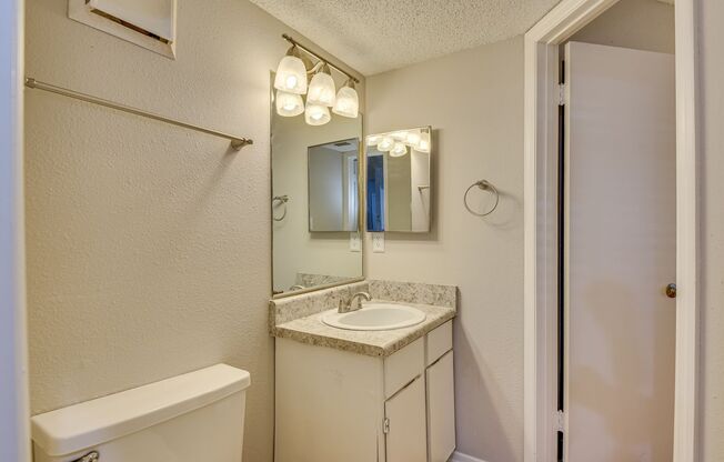 2 beds, 2 baths, 1,100 sqft, $1,165, Unit 606