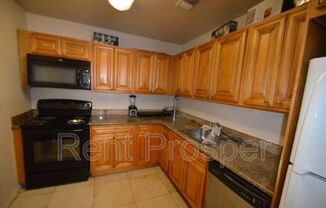 4140 Versailles Dr
