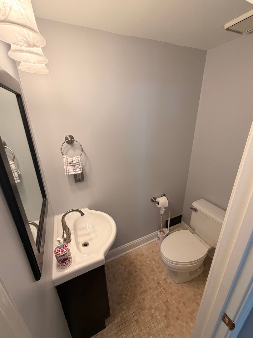 Wonderful Midtown Atlanta 2 Bed 2.5 Bath Townhouse!