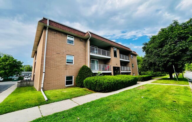 Villa Moderne LLC