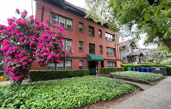#362 BROADMORE APARTMENTS