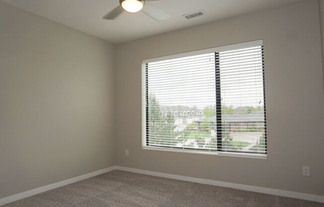 1 bed, 1 bath, 730 sqft, $1,299, Unit 446