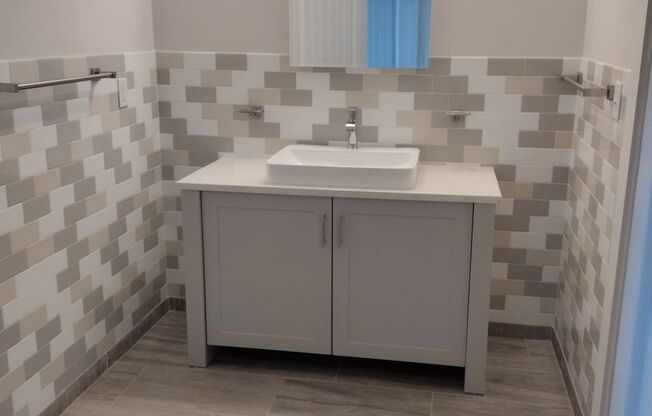 Studio, 1 bath, 1,406 sqft, $2,130, Unit 102