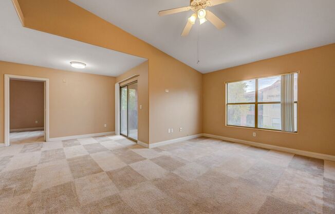 Badura Ave W. 8000 #2082