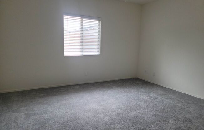 3 bedroom cul-de-sac home in the Villago Community!