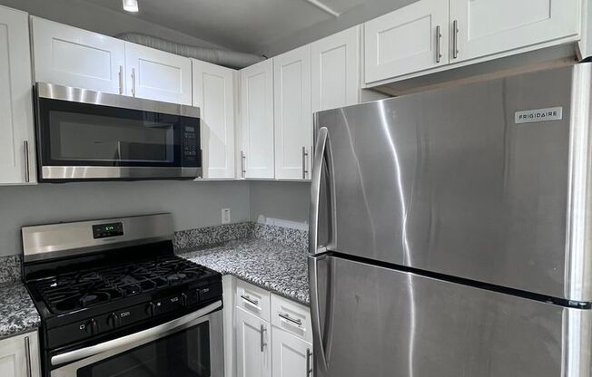 2 beds, 1 bath, 750 sqft, $2,295, Unit 1