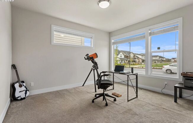 4093 SE Reed Drive ~ Luxurious 2 Story Excellence!