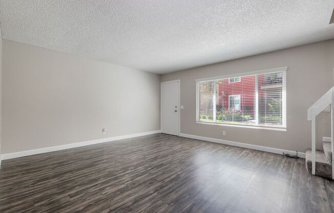 3 beds, 1.5 baths, $2,995, Unit 12