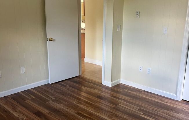 2 beds, 1 bath, $2,300