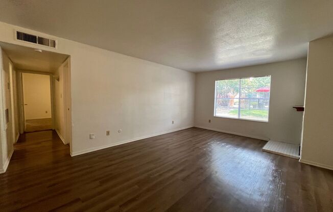 2 beds, 2 baths, 1,000 sqft, $1,315, Unit 1005