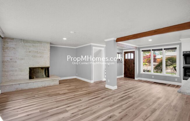 Beautifully Updated Four Bedroom Home in West Beaverton!