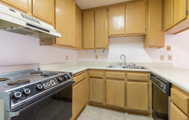 Light, Bright & Ideally Located 1-Bedroom Near The Village!