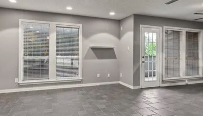 4067 Beltway Dr