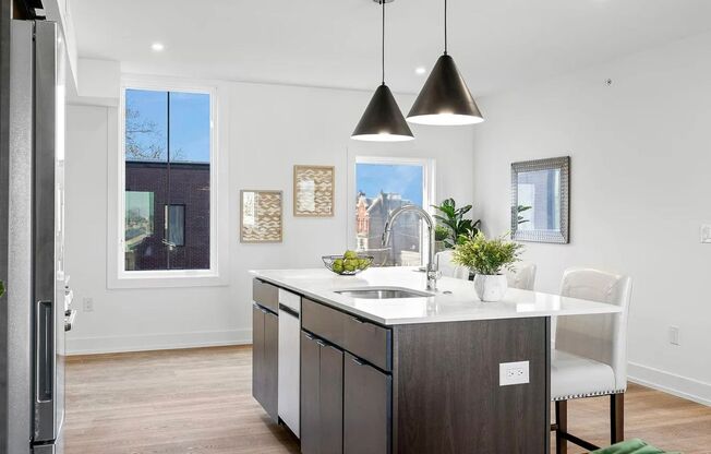1 bed, 1 bath, 698 sqft, $1,399, Unit Unit 202
