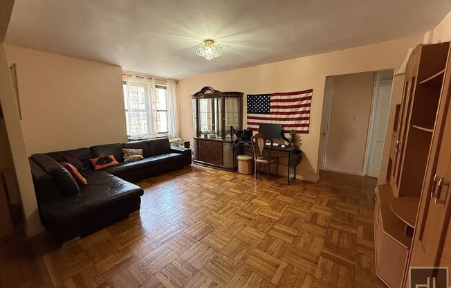 2912 BRIGHTON 12 ST