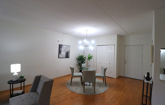 289 ELM ST