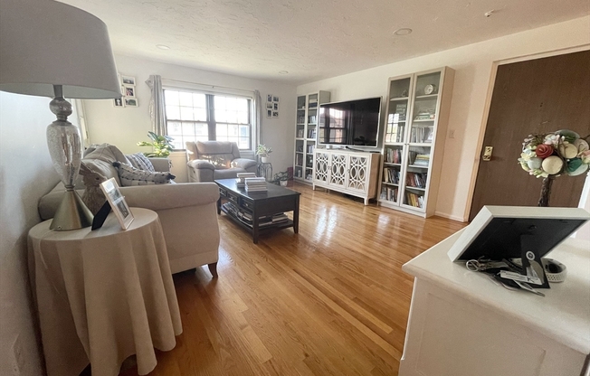 90 NEPONSET ST