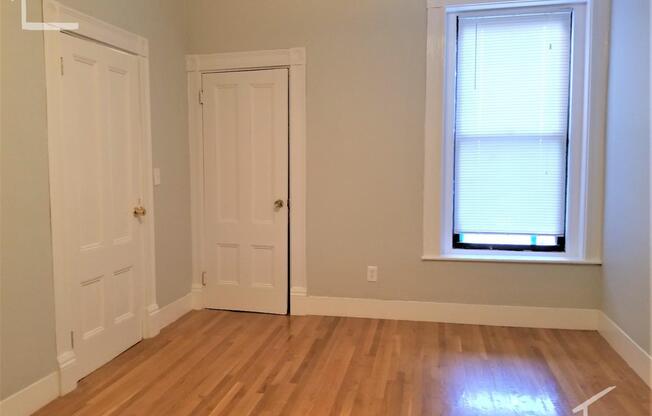 302 Washington St Apt 1