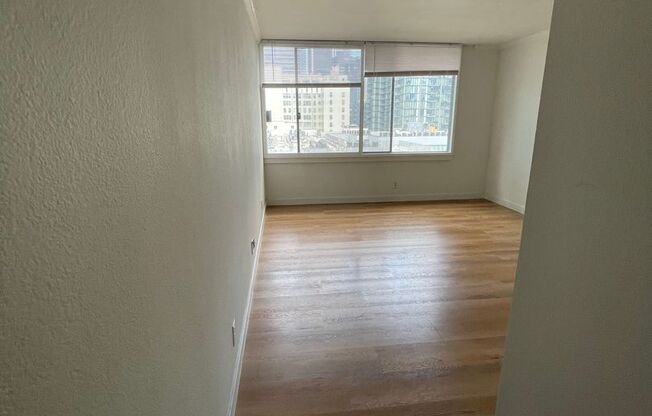 2 beds, 2 baths, 1,100 sqft, $2,999.99, Unit #1206