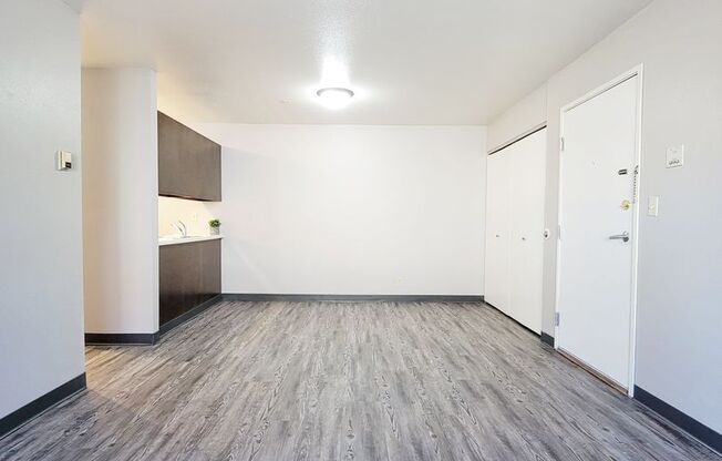 2 beds, 1 bath, 686 sqft, $759, Unit 29