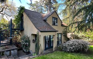 1 Bedroom / 1.5 Bath Detached Carriage House Unit-  available Jan 1st, 2025