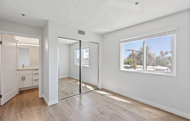 2 beds, 2 baths, 1,100 sqft, $2,799, Unit 401 R