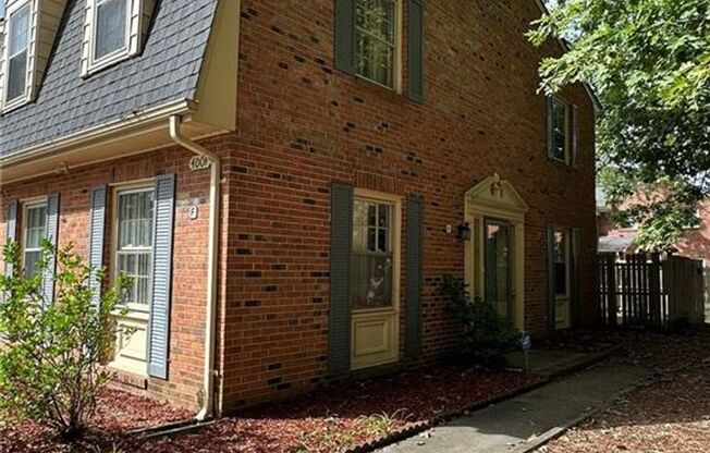 3 BR 2.5 BA Townhouse