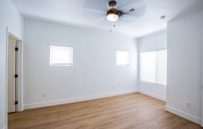 SPACIOUS, TRANQUIL 
LIVING IN HENDERSON