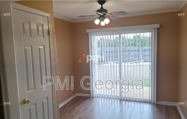 109 LARKSPUR LN