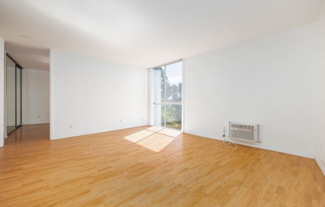 1 bed, 1 bath, $2,095, Unit Unit 437