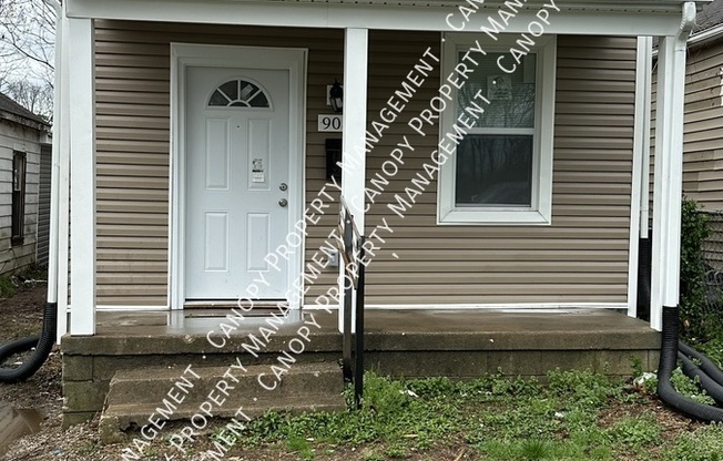 908 CHARLES AVE