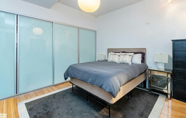 1 bed, 1 bath, 1,000 sqft, $6,500, Unit 8L