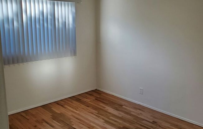 2 beds, 1 bath, $2,895