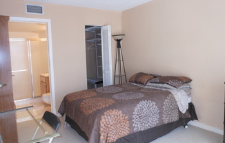 2 beds, 2 baths, $2,850, Unit # 2211