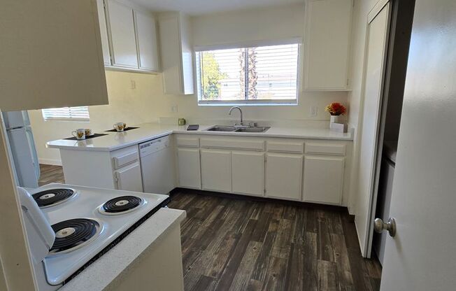 Heights Square 2-3 Bedroom 2 Bath
