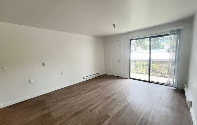 1 bed, 1 bath, 636 sqft, $1,625, Unit 226