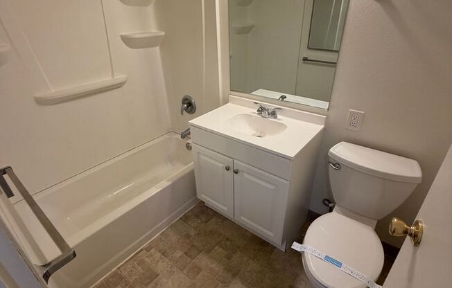 1 bed, 1 bath, $1,195, Unit 20
