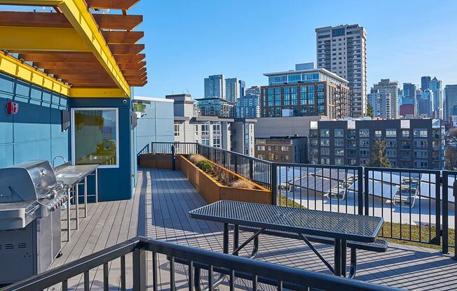 Studio, 1 bath, 236 sqft, $1,195, Unit 607