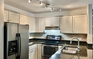 3306 SELWYN FARMS LN